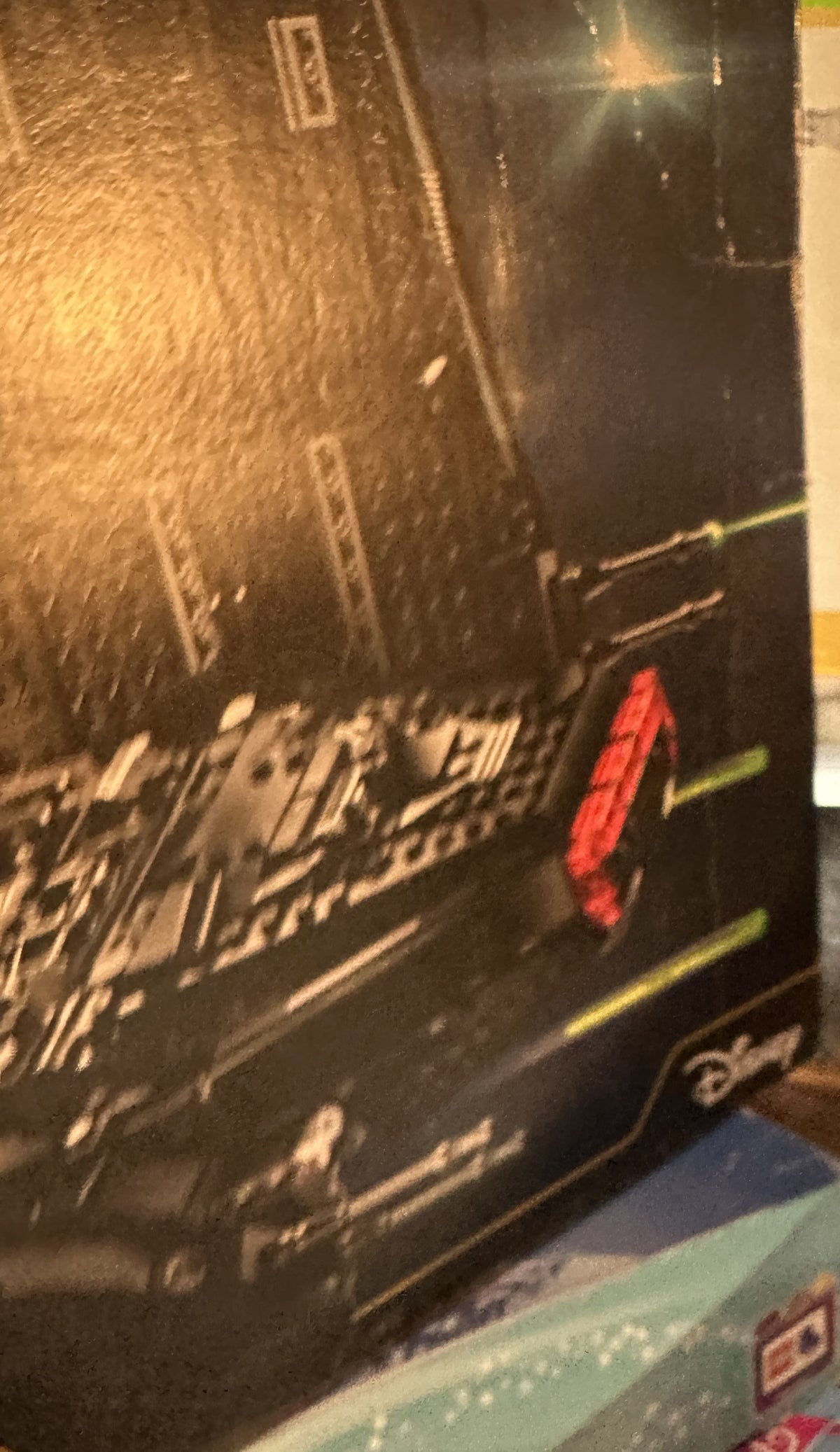 Lego 75256 Kylo Ren Shuttle - Box Damage