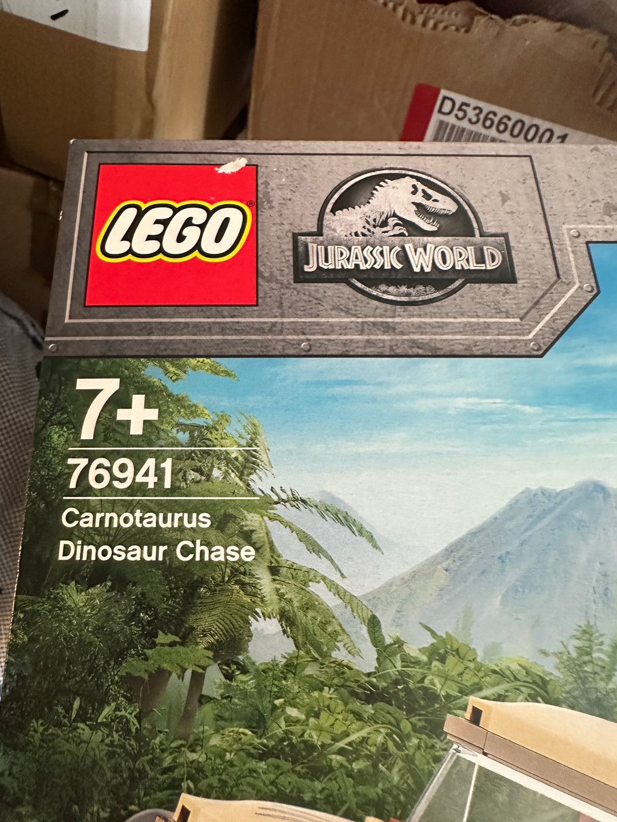 Lego 76941 Jurassic World Carnotaurus Dinosaur Chase